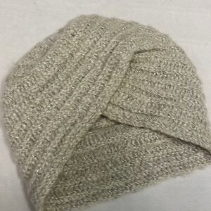 Betsey Johnson Metallic Knit Turban Hat Silver Ivory Shimmer Ribbed Beanie